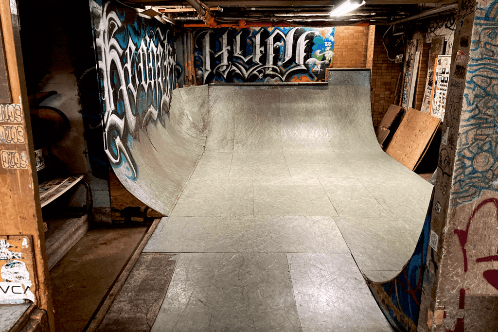 BLAZE PIPEのスケートランプ